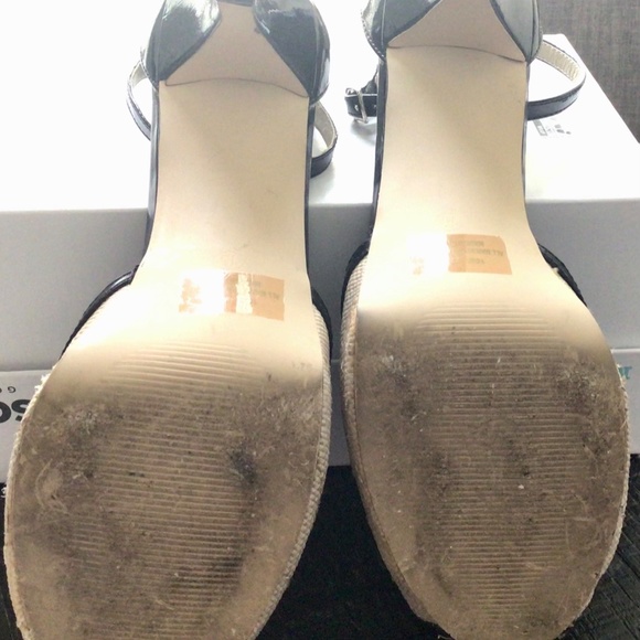 Cute Cute Beige and Black Sandal Heel - Picture 5 of 7